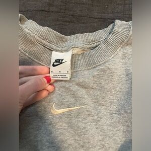 Nike pull over